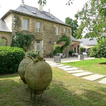 Les Demeures De Marie Bed & Breakfast Pace  Exterior photo