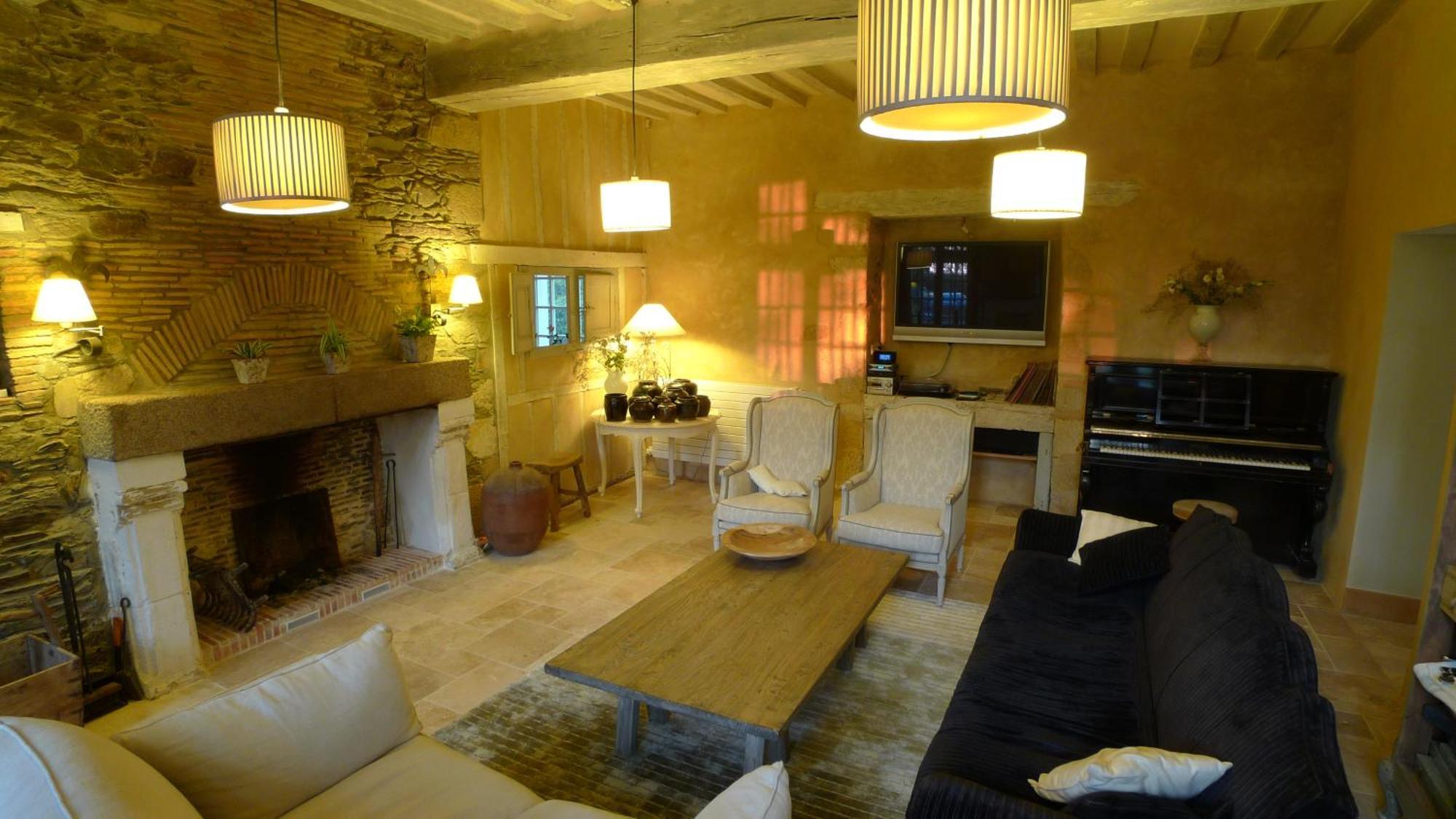Les Demeures De Marie Bed & Breakfast Pace  Exterior photo
